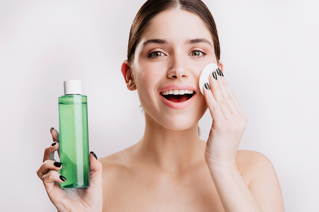 drogaria total, drogaria, farmácia, farmácia online, farmácia perto de mim, drogaria perto de mim, comprar medicamentos, medicamentos online, remédio, comprar remédio, remédio com receita, medicamento genérico, medicamento de marca, antibiótico, analgésico, anti-inflamatório, antialérgico, vitaminas, suplemento vitamínico, polivitamínico, colágeno, ômega 3, vitamina C, vitamina D, remédio pressão, remédio diabetes, insulina, remédio colesterol, anticoncepcional, pilula anticoncepcional, teste de gravidez, preservativo, camisinha, saúde, bem-estar, cuidado com a saúde, dermocosméticos, protetor solar, creme hidratante, shampoo, condicionador, higiene pessoal, sabonete, escova de dente, pasta de dente, enxaguante bucal, desodorante, fralda, fralda descartável, fralda geriátrica, fralda infantil, pomada para assaduras, leite infantil, leite em pó, suplemento alimentar, whey protein, emagrecedor, produto para emagrecimento, balança de farmácia, aferição de pressão, aferição de glicemia, farmácia 24h, drogaria 24h, farmácia aberta, atendimento farmacêutico, receita digital, desconto em medicamentos, convênio farmácia, programa de descontos, medicamentos de uso contínuo, saúde da mulher, saúde do homem, saúde da criança, saúde do idoso, primeiros socorros, curativo, gaze, esparadrapo, álcool em gel, álcool 70, termômetro, máscara descartável, máscara pff2, covid, teste covid, autoteste covid, nebulizador, inalador, aparelho de pressão, medidor de glicose, cuidados diários, beleza, cosméticos, maquiagem, batom, base facial, esmalte, removedor de esmalte, perfume, loção corporal, creme antirrugas, produtos de skincare, farmácia delivery, entrega de medicamentos, farmácia com entrega, farmácia rápida, drogaria confiável, comprar remédio barato, ofertas de medicamentos, desconto em remédios, promoção farmácia, medicamento controlado, tarja preta, antibiótico sem receita, consulta farmacêutica, orientação farmacêutica, drogaria mais próxima, farmácia popular, farmácia credenciada, drogaria preço baixo, medicamento com desconto, higiene e beleza, produtos naturais, homeopatia, fitoterápicos, chás medicinais, melatonina, florais, cuidados com cabelo, cuidados com pele, protetor labial, saúde bucal, ortopedia, muleta, cadeira de rodas, produtos hospitalares, seringas, agulhas, luvas descartáveis, farmácia de manipulação, manipulação de medicamentos, remédio manipulado, receita manipulada, farmácia especializada, farmácia credenciada, drogaria tradicional, comprar online, site de farmácia, aplicativo de farmácia, farmácia confiável online